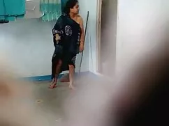 বড়ো মাই, সুন্দরি সে ...